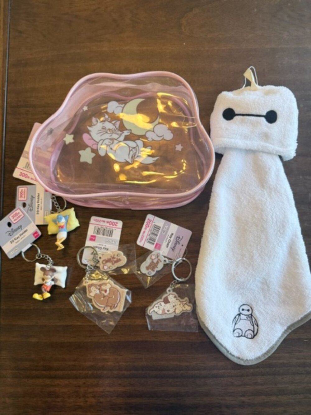 Disney Bundle / Lot Hand Towel 4 Keychains & Pouch Bag FREE SHIPPING